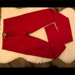 Super cute red jeans.